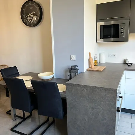 Le Xv Au Coeur D'aix - 3 Etoiles Apartment *